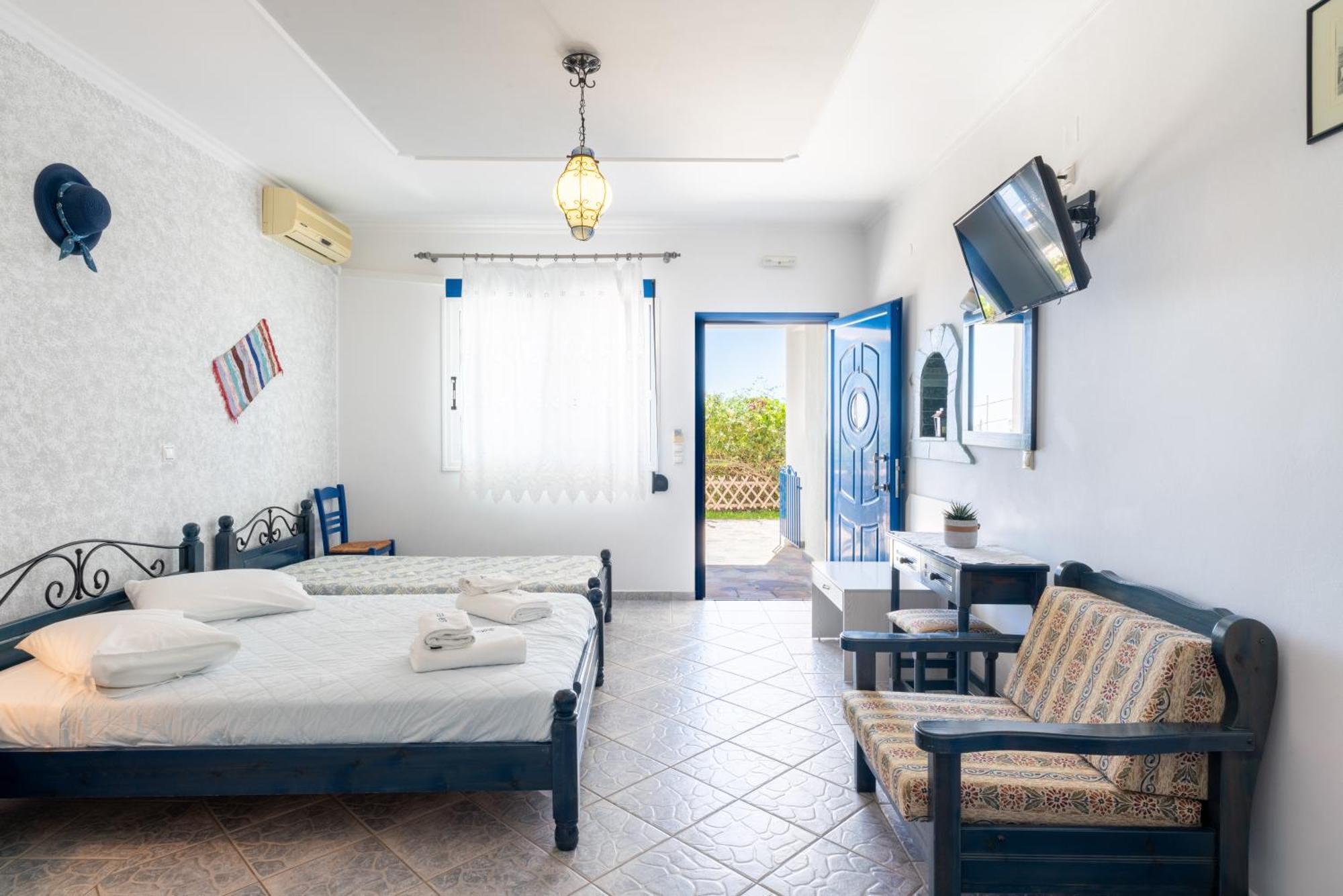 Sirines Aparthotel Vlachata Ngoại thất bức ảnh
