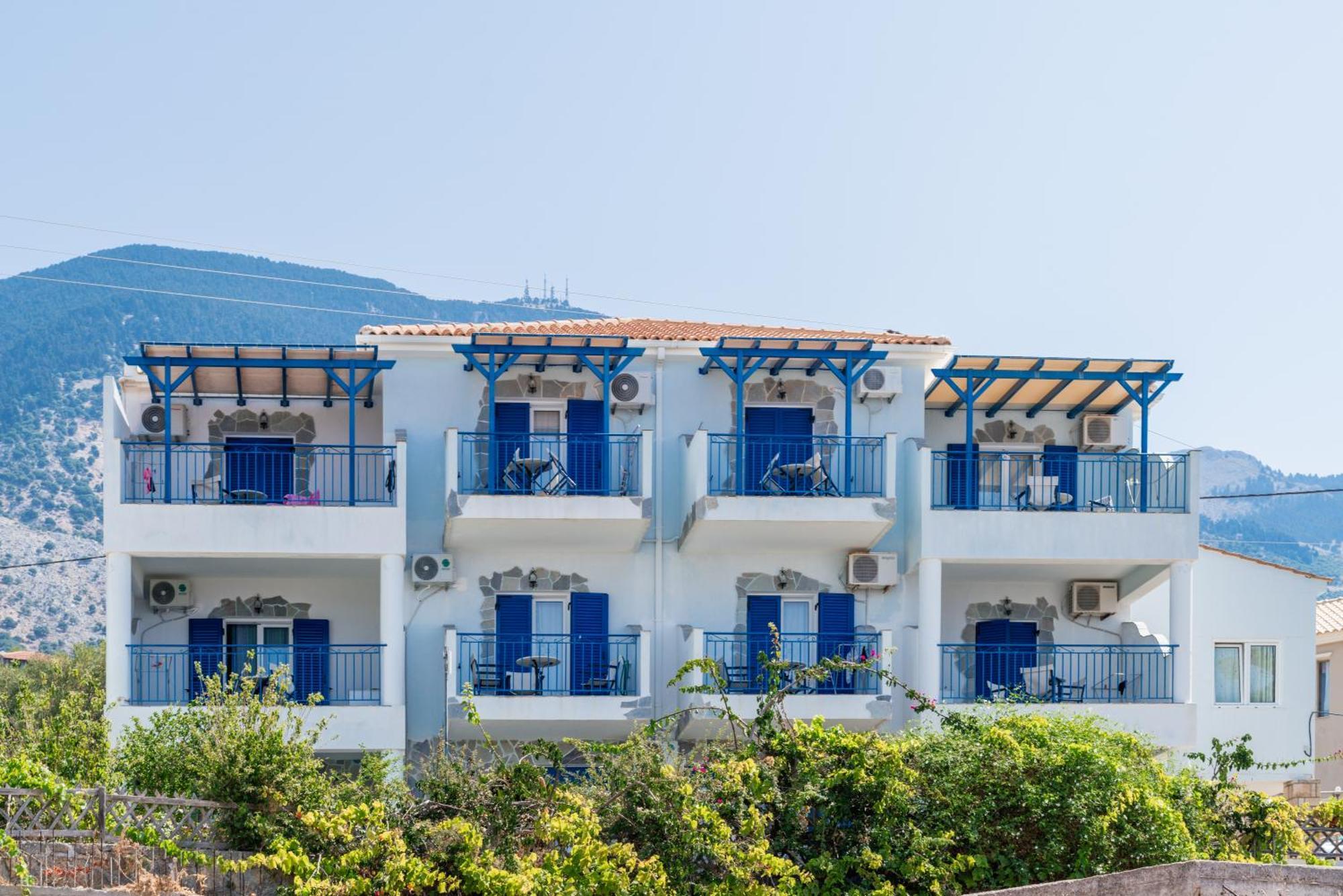 Sirines Aparthotel Vlachata Ngoại thất bức ảnh