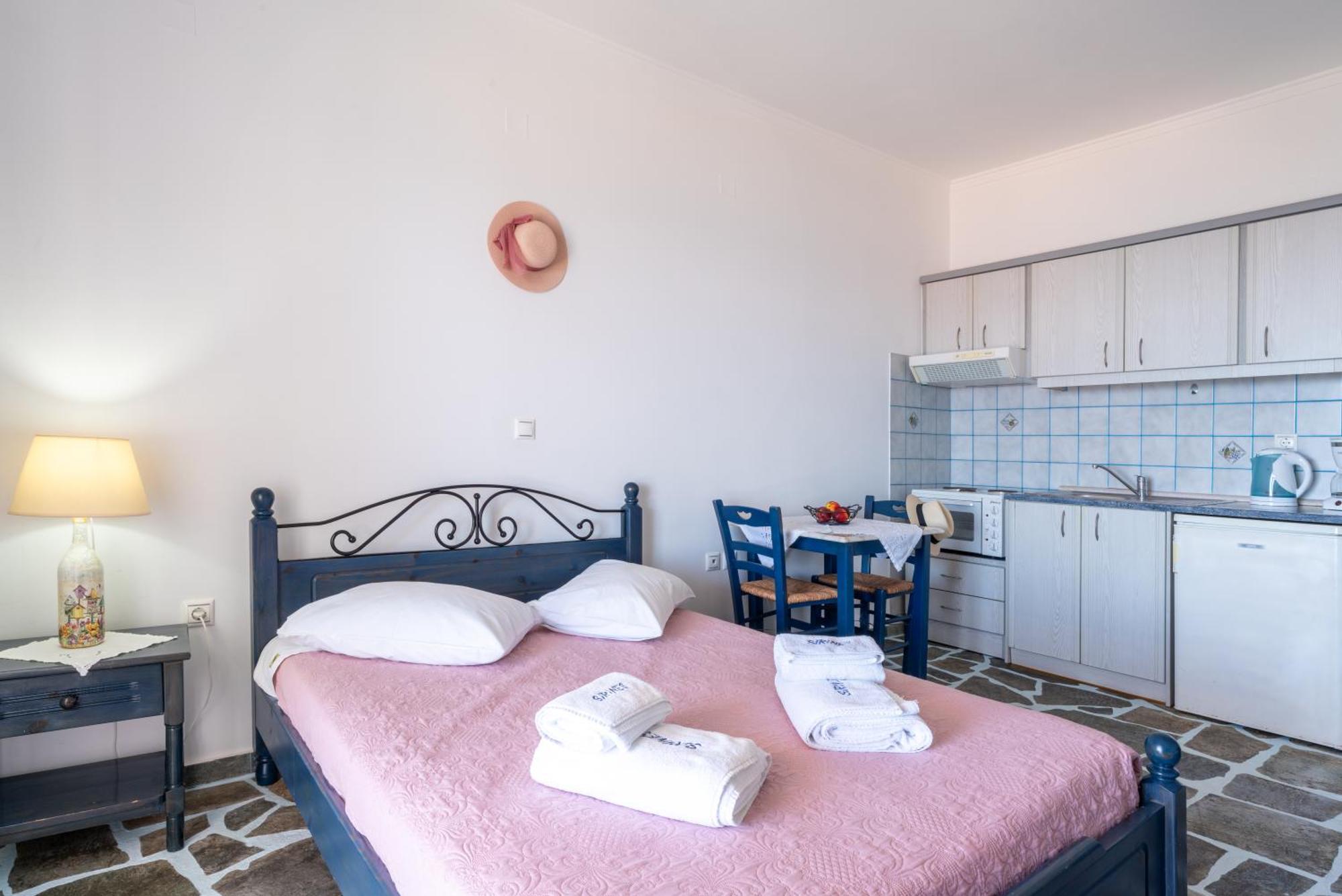 Sirines Aparthotel Vlachata Ngoại thất bức ảnh